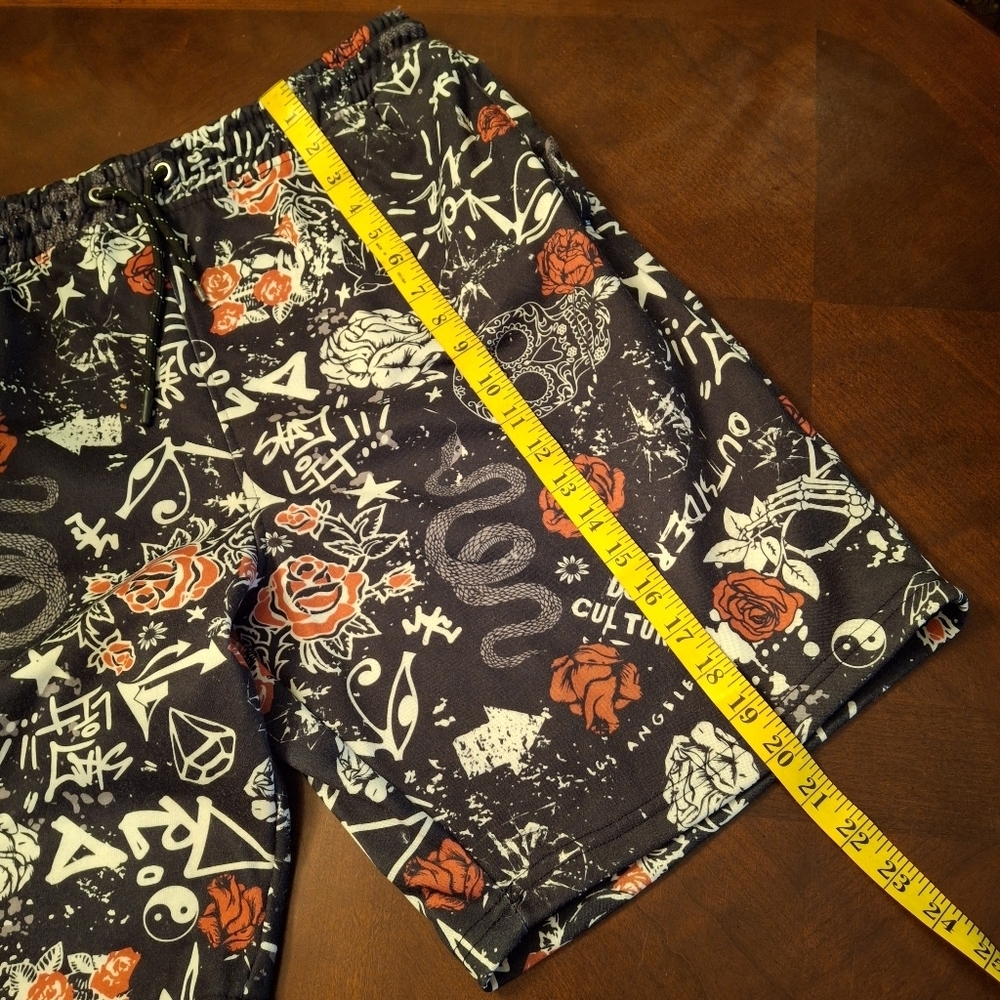 Fresh Prints of Bel Air Graphic Gothic Print Shorts Men Size XL - Picture 15 of 16